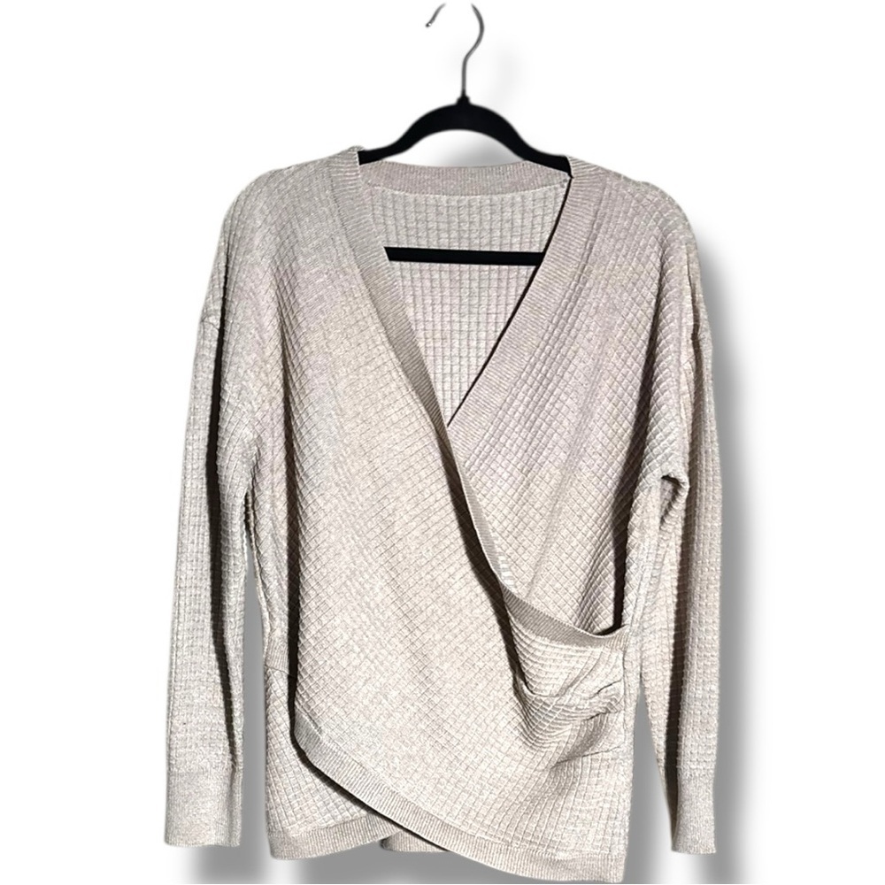 Unbranded Chic Cozy Cream V-Neck Wrap Front Long Sleeve Knit Size Large Sweater - Picture 13 of 16